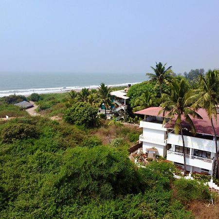 Shanu'S Seaside Inn - A Guesthouse, 100 Metres To Candolim Beach ภายนอก รูปภาพ