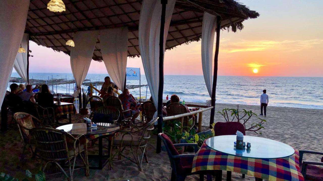 Shanu'S Seaside Inn - A Family-Run Guesthouse Just 100 Metres From Candolim Beach ภายนอก รูปภาพ