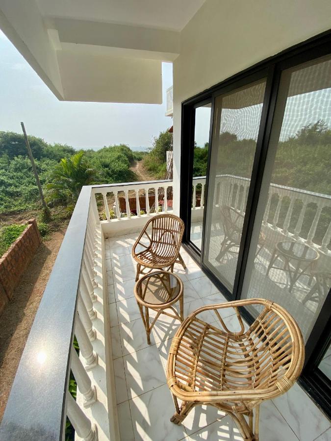 Shanu'S Seaside Inn - A Guesthouse, 100 Metres To Candolim Beach ภายนอก รูปภาพ