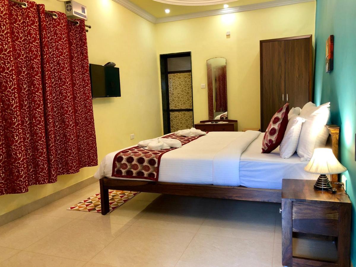 Shanu'S Seaside Inn - A Family-Run Guesthouse Just 100 Metres From Candolim Beach ภายนอก รูปภาพ