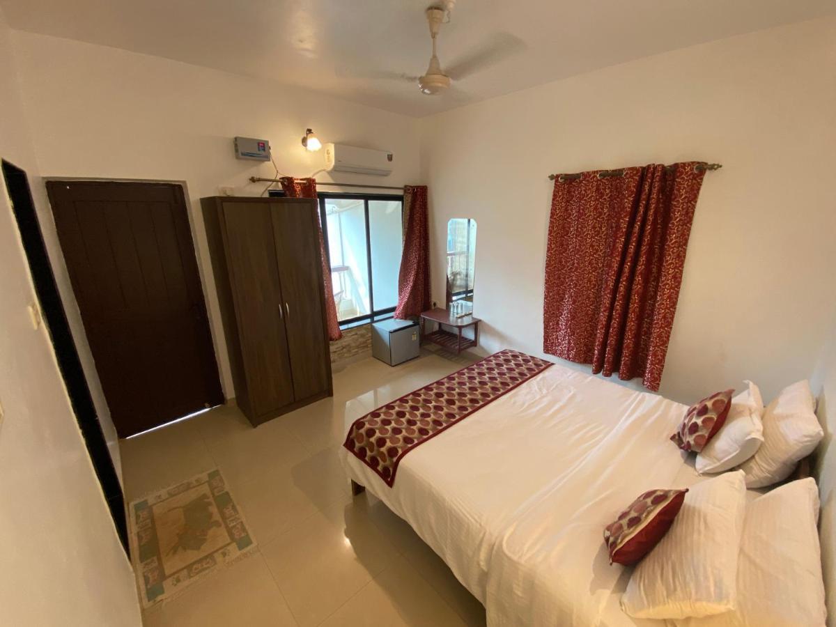 Shanu'S Seaside Inn - A Family-Run Guesthouse Just 100 Metres From Candolim Beach ภายนอก รูปภาพ
